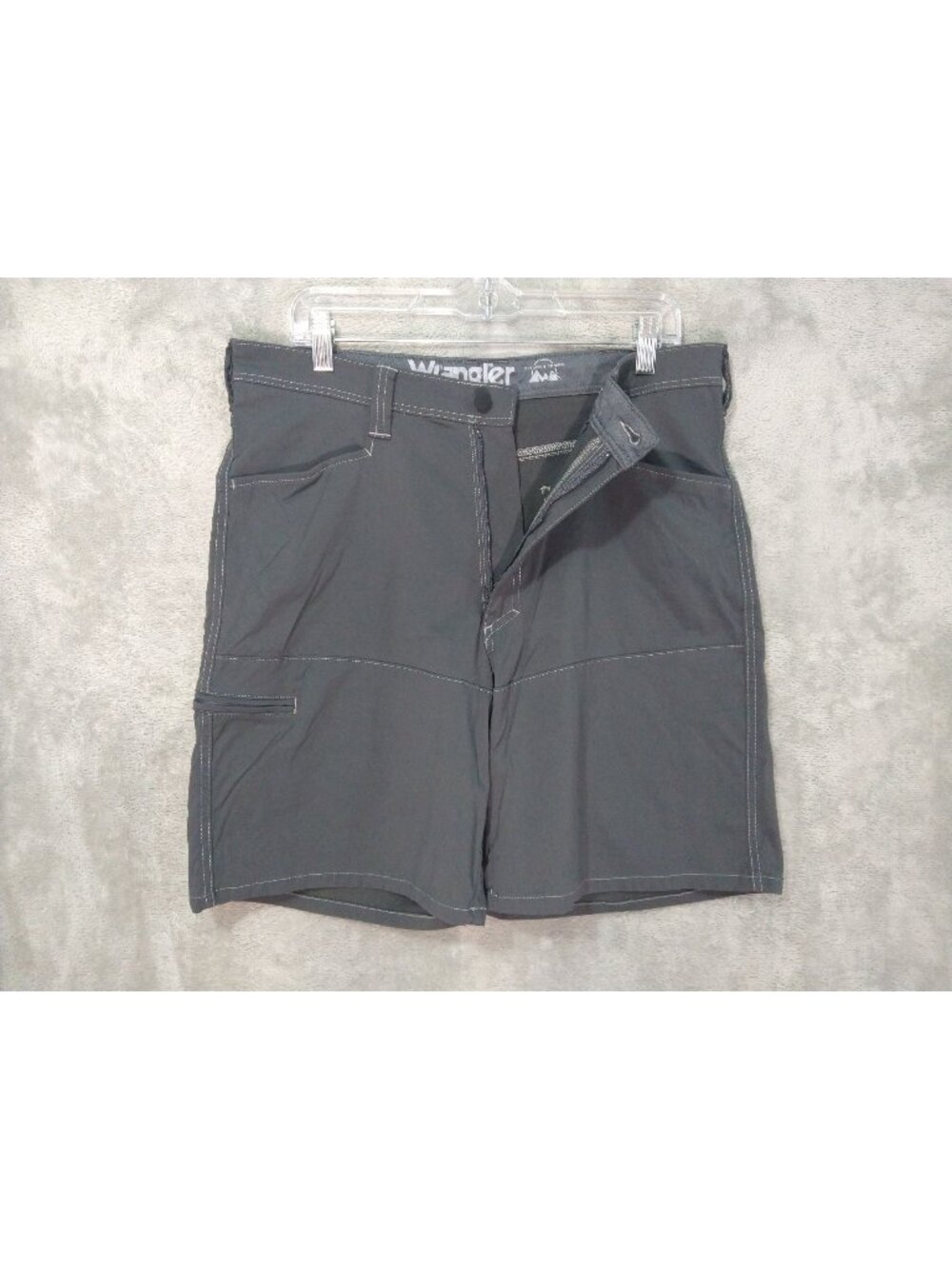 Wrangler Shorts Mens 34 Gray Cargo Outdoor Series Hiking Performance Stretch